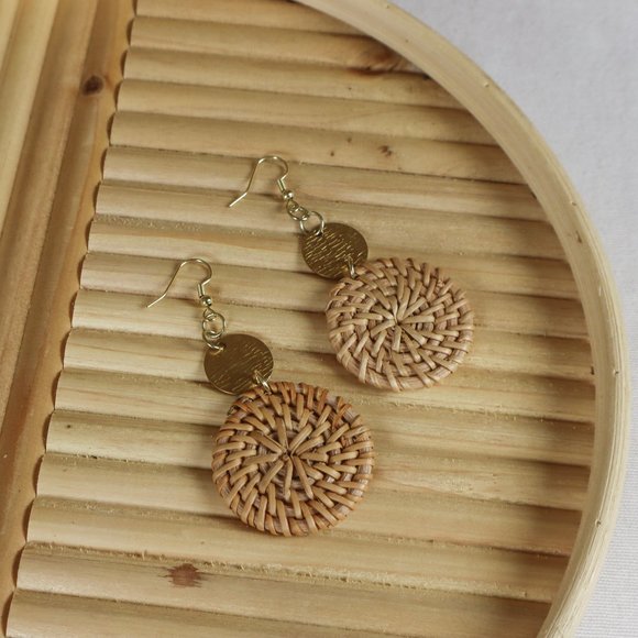Rattan circle dangles - Picture 3 of 3